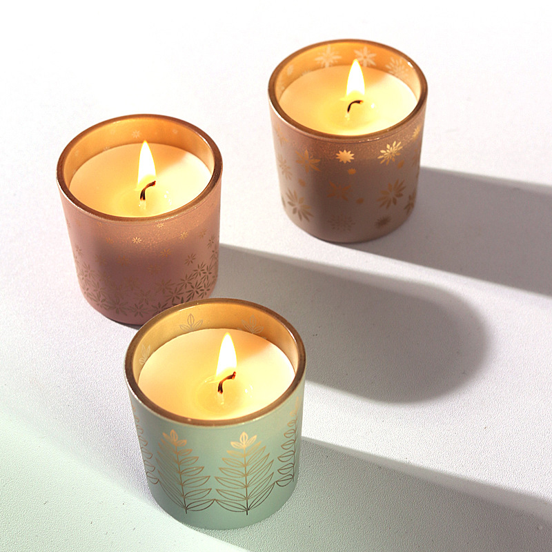 Lilin keramik warna-warni, pew - Home Fragrance Candles ulasan dan harga
